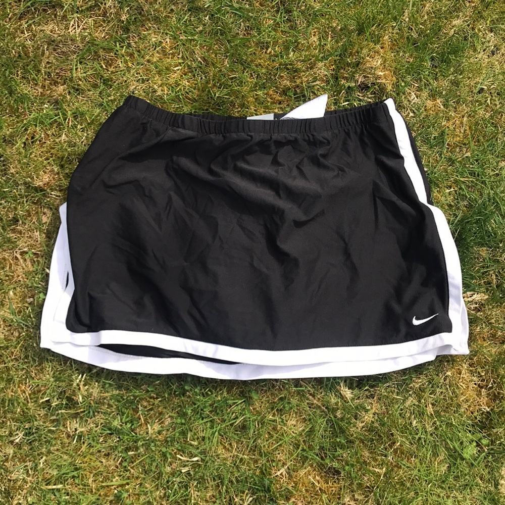 Nike tennis skirt